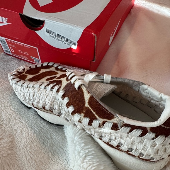 Nike Air Footscape Woven size 5 women’s 35.5 sail animal print new in box NWT!! - Picture 3 of 4